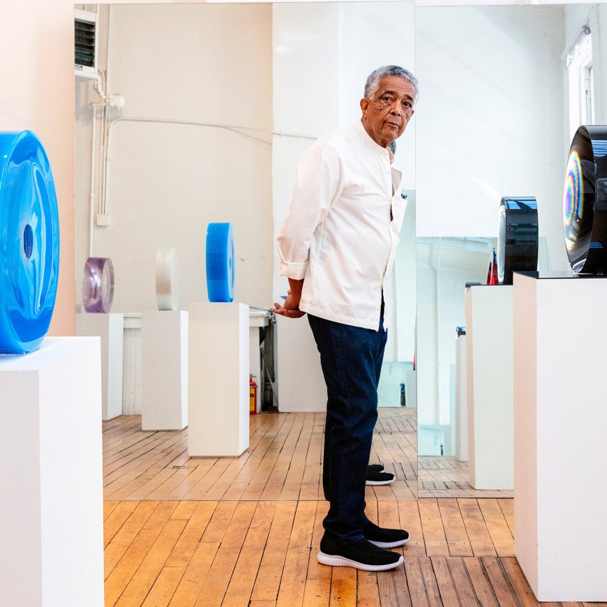Fred Eversley, Sculptor of Otherworldly Discs, Is Dead at 83
